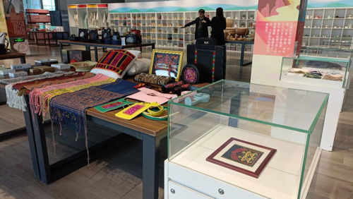 海南手工藝品首次進駐山東自貿區國家文化出口基地